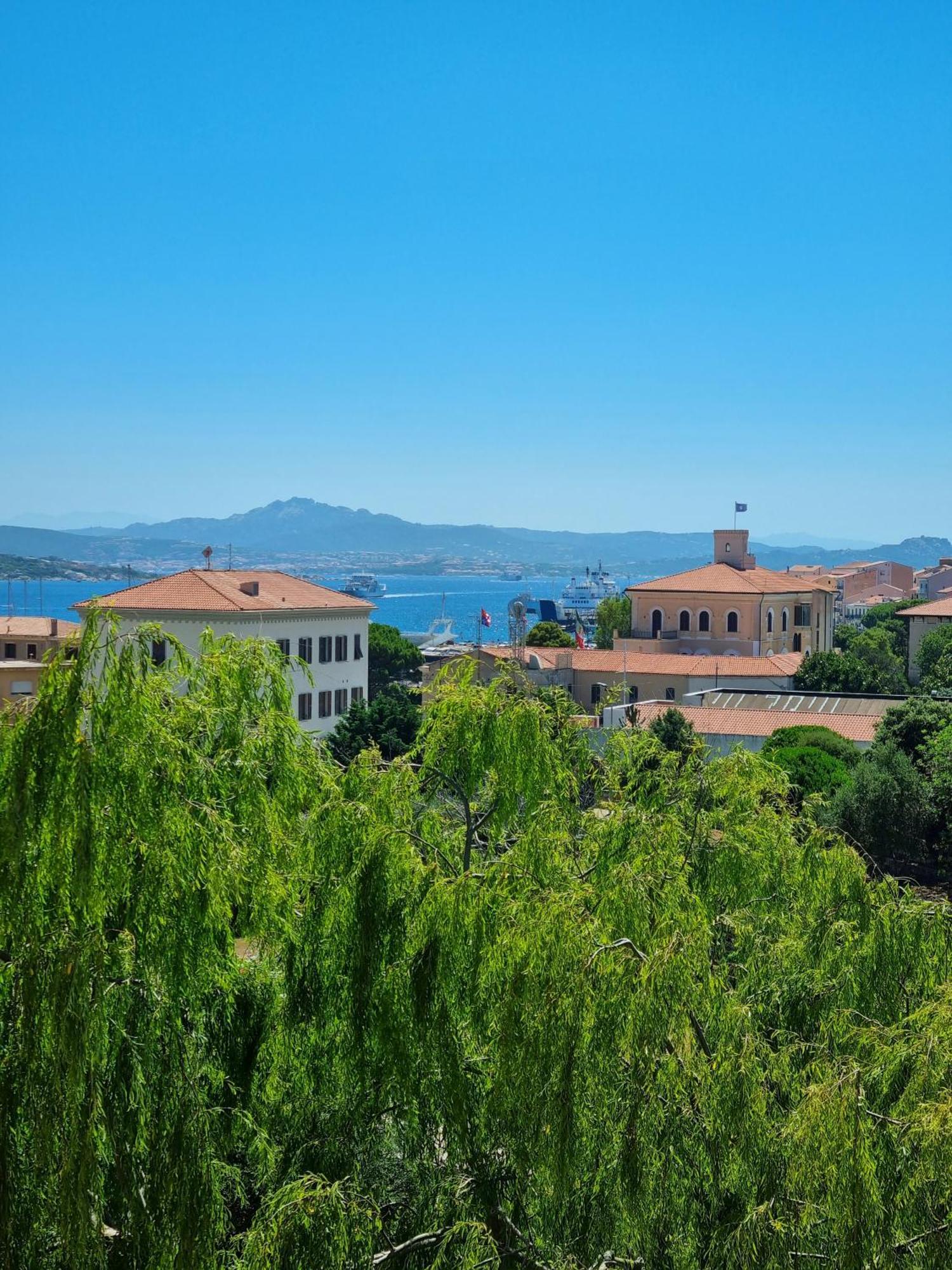 Hotel Delle Isole La Maddalena  Bagian luar foto