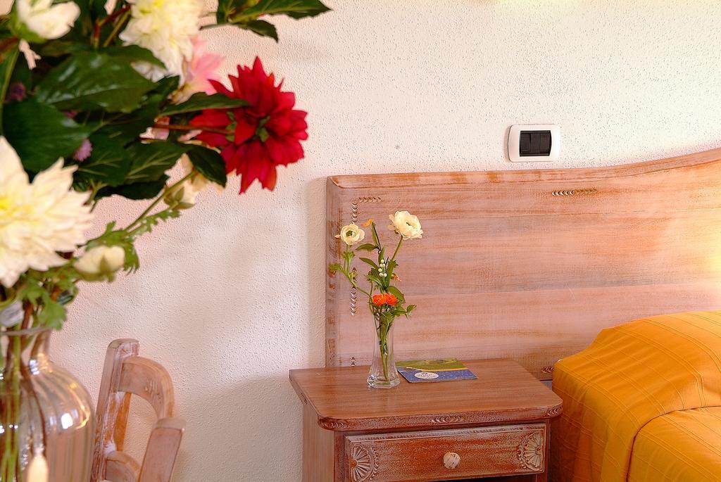 Hotel Delle Isole La Maddalena  Bagian luar foto
